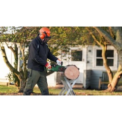 Manage difficult wood cutting tasks reliably:  Cordless chainsaw AdvancedChain 36V-35-40 from Bosch