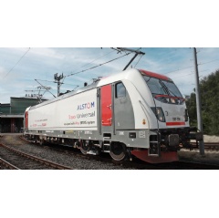 At the Kassel site in Germany, a Traxx Universal multi-system locomotive equipped with Alstoms ATLAS ERTMS system (Imke Koch/Alstom)