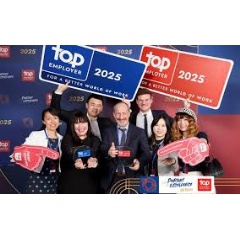 Huawei received the Top Employer Europe Award during the Top Employers Institute celebration dinner event