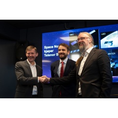 Dag Stlan (CEO Space Norway), Jan Christian Vestre (Norwegian Minister of Trade and Industry) and Dan Ouchterlony (EVP and Head of Telenor Amp).