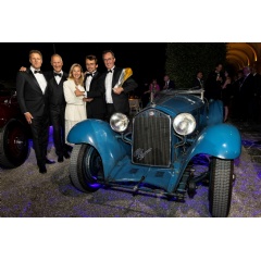 Concorso dEleganza Villa dEste 2024 - Best of Show, Trofeo BMW Group, Alfa Romeo 8C 2300 Helmut Ks, Head of BMW Group Classic, Wilhelm Schmid CEO A. Lange & Shne with the owner family, HM collection