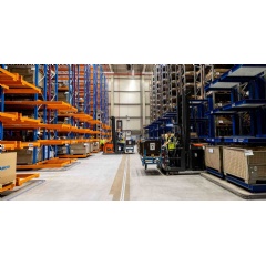 New narrow-aisle warehouse