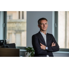 

Ferrovial, a leading global infrastructure company, announces the appointment of Andrs Szakonyi as CEO of Digital Infrastructure. Szakonyi brings deep sector expertise, both in data centers and sustainable AI cloud solutions. As divisional CEO, 