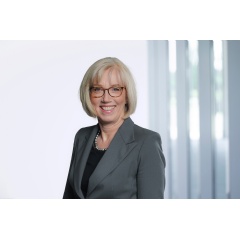 Elke Reichart, Member of the board and Chief Digital and Sustainability Officer