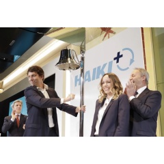 Nicola Colucci, Vice-President of Haiki+, Camilla Colucci,  Board Member of Haiki+ and Pietro Colucci,rang the bell during the market opening ceremony this morning to celebrate the companys listing.