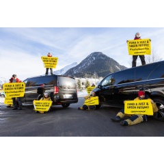 Greenpeace Activists Block Heliport Lago ahead of WEF, Davos
Credit line:  Miriam Knzli / Greenpeace