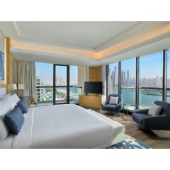 Marriott Resort Palm Jumeirah, Dubai - Palm Suite Bedroom
