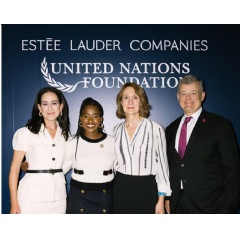 Este Lauder Global Changemaker Amanda Gorman joins ELC Chief Data Officer, Jane Lauder, Executive Chairman, William P. Lauder, and the UN Foundation President and CEO, Elizabeth Cousens, at ELCs event Access and Inclusion